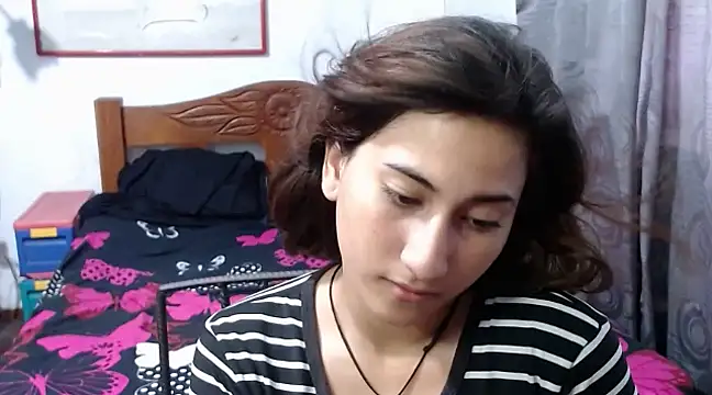 Snapshot of LadyMilk003 chatting on March 22, 5:20 pm LadyMilk003 online show from March 22, 5:20 pm