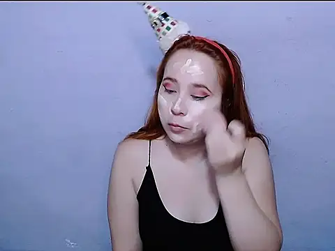 Snapshot of SubLayla01 chatting on March 26, 12:50 am SubLayla01 online show from March 26, 12:50 am