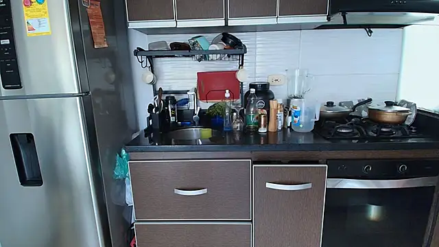 Snapshot of Alicia_Ortiiz chatting on February 14, 3:31 pm Alicia Ortiiz online show from February 14, 3:31 pm