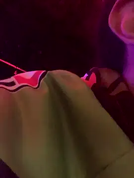 Snapshot of JovenDesobediente chatting on October 20, 2:56 am JovenDesobediente online show from October 20, 2:56 am