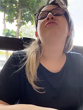 amooraaamoon online show from September 19, 12:39 pm