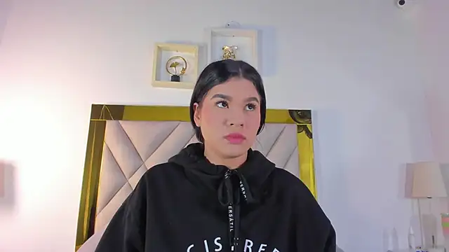 nicole grace0 online show from September 19, 12:06 pm