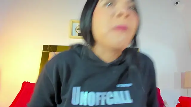 nicole grace0 online show from October 6, 12:02 pm