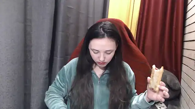 Snapshot of StacyMind chatting on March 18, 4:43 pm StacyMind online show from March 18, 4:43 pm