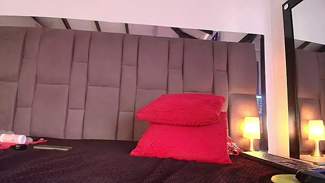 Snapshot of SELENA_BIGBOOBS chatting on May 12, 2:14 pm SELENA BIGBOOBS online show from May 12, 2:14 pm