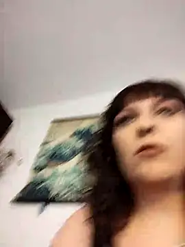 Snapshot of EmmaKrosss chatting on March 13, 10:11 am EmmaKrosss online show from March 13, 10:11 am