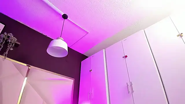 April bowie online show from November 13, 11:20 am