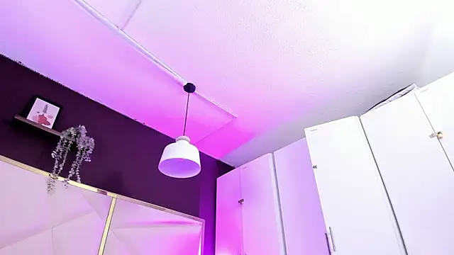 April bowie online show from March 12, 12:33 pm