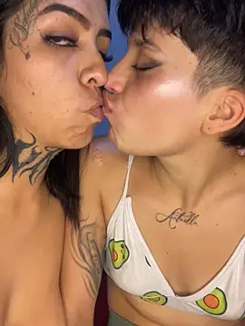 Snapshot of AbbyFtLuna chatting on February 11, 11:01 pm AbbyFtLuna online show from February 11, 11:01 pm