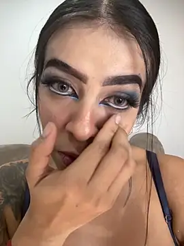 Snapshot of AbbyFtLuna chatting on September 28, 10:04 pm AbbyFtLuna online show from September 28, 10:04 pm