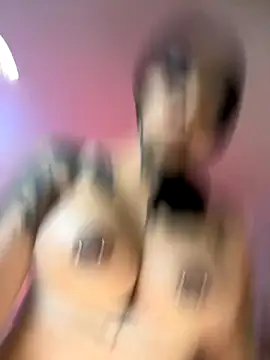 Snapshot of AbbyFtLuna chatting on October 11, 7:12 pm AbbyFtLuna online show from October 11, 7:12 pm