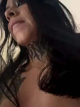 Snapshot of AbbyFtLuna chatting on October 19, 5:46 pm AbbyFtLuna online show from October 19, 5:46 pm