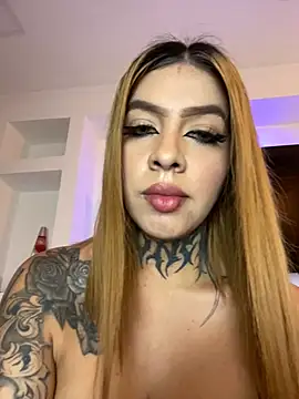 AbbyFtLuna online show from May 6, 7:30 pm