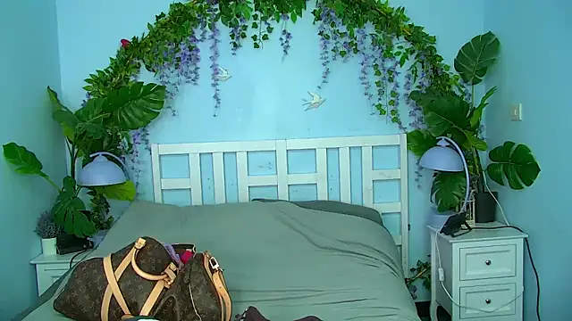 Snapshot of FerrariRedxBabestation chatting on March 8, 1:26 pm FerrariRedxBabestation online show from March 8, 1:26 pm