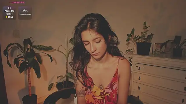 isabelin19 online show from September 18, 3:58 pm