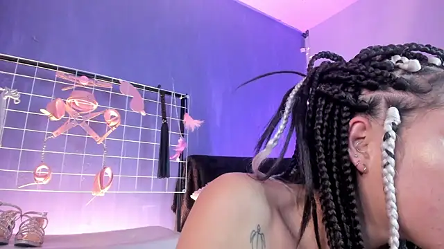 Snapshot of Hellen_dumont chatting on January 28, 5:22 am Hellen dumont online show from January 28, 5:22 am