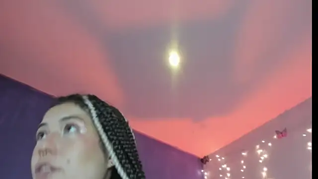 Snapshot of Hellen_dumont chatting on February 15, 2:15 am Hellen dumont online show from February 15, 2:15 am