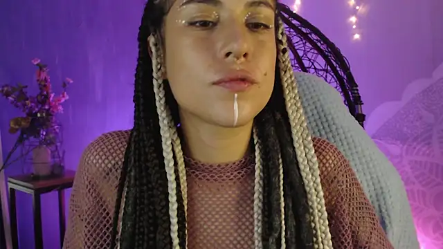 Snapshot of Hellen_dumont chatting on February 18, 2:16 am Hellen dumont online show from February 18, 2:16 am