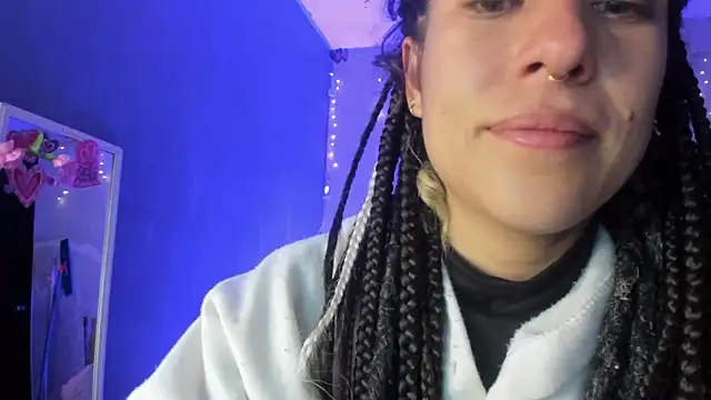 Snapshot of Hellen_dumont chatting on March 7, 2:04 am Hellen dumont online show from March 7, 2:04 am