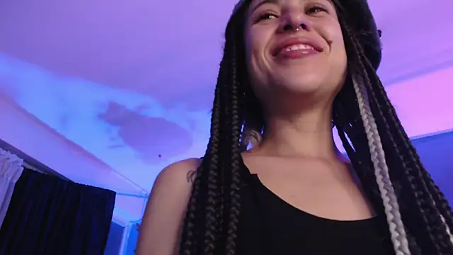 Snapshot of Hellen_dumont chatting on March 9, 2:18 am Hellen dumont online show from March 9, 2:18 am