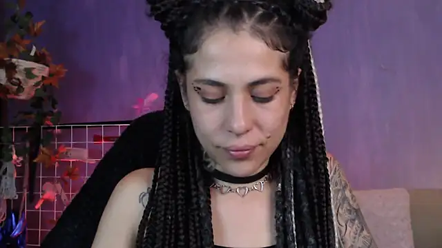 Snapshot of Hellen_dumont chatting on March 13, 5:22 am Hellen dumont online show from March 13, 5:22 am