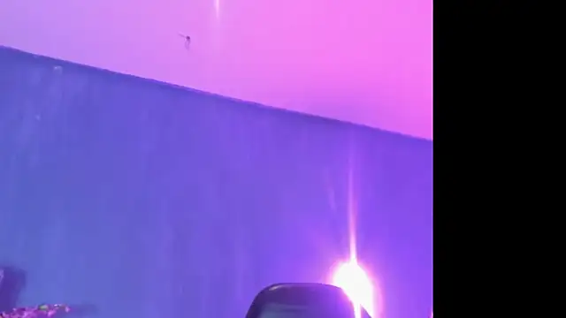 Snapshot of Hellen_dumont chatting on March 22, 2:16 am Hellen dumont online show from March 22, 2:16 am