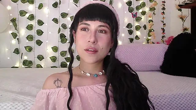 Snapshot of Hellen_dumont chatting on September 18, 1:51 am Hellen dumont online show from September 18, 1:51 am