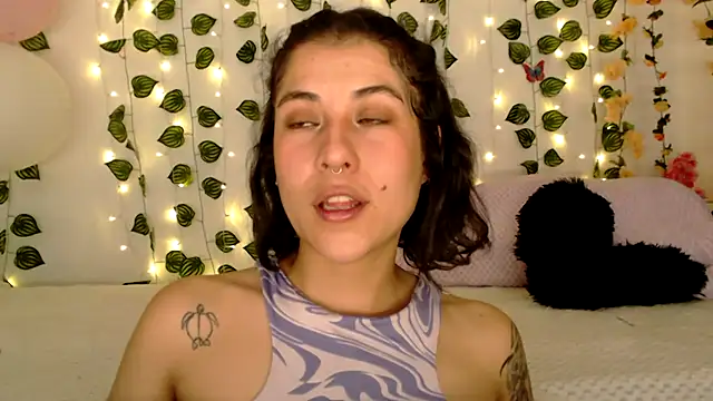 Snapshot of Hellen_dumont chatting on September 19, 12:23 am Hellen dumont online show from September 19, 12:23 am