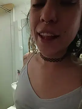 Snapshot of Hellen_dumont chatting on October 12, 5:01 pm Hellen dumont online show from October 12, 5:01 pm