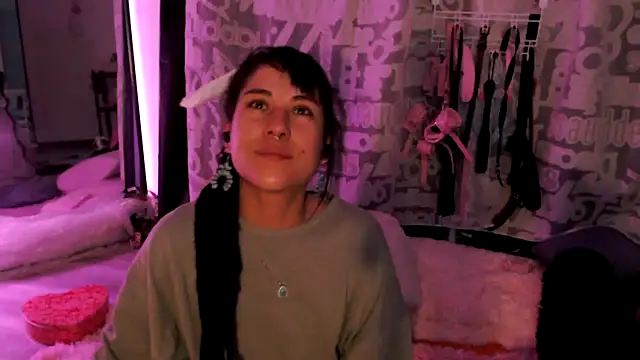 Snapshot of Hellen_dumont chatting on March 12, 10:49 pm Hellen dumont online show from March 12, 10:49 pm