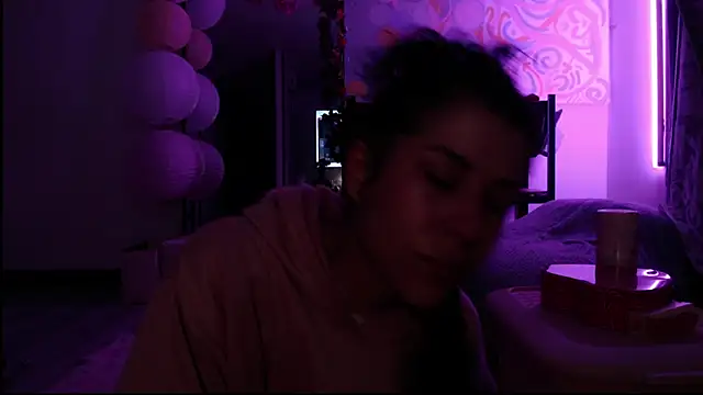 Snapshot of Hellen_dumont chatting on March 26, 2:39 am Hellen dumont online show from March 26, 2:39 am