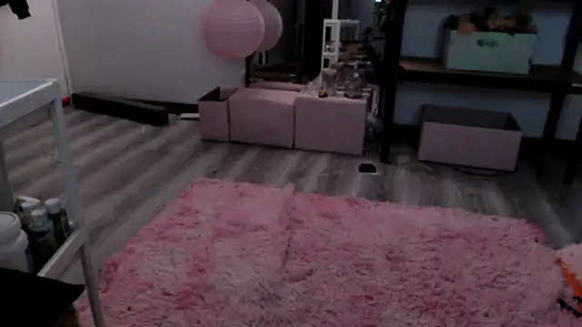 Snapshot of Hellen_dumont chatting on March 28, 2:11 am Hellen dumont online show from March 28, 2:11 am