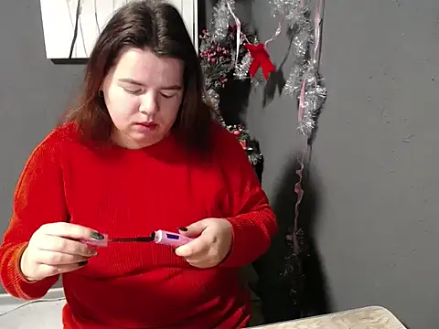 so shy online show from January 4, 7:45 am