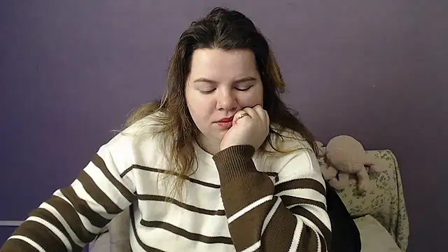 so shy online show from January 16, 7:45 am