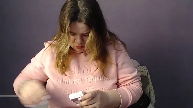 Snapshot of so_shy chatting on February 25, 7:18 am so shy online show from February 25, 7:18 am