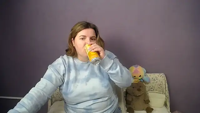 Snapshot of so_shy chatting on March 16, 7:12 am so shy online show from March 16, 7:12 am