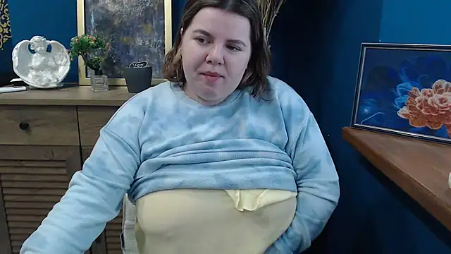 Snapshot of so_shy chatting on March 26, 7:14 am so shy online show from March 26, 7:14 am