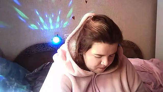 so shy online show from April 24, 9:56 am