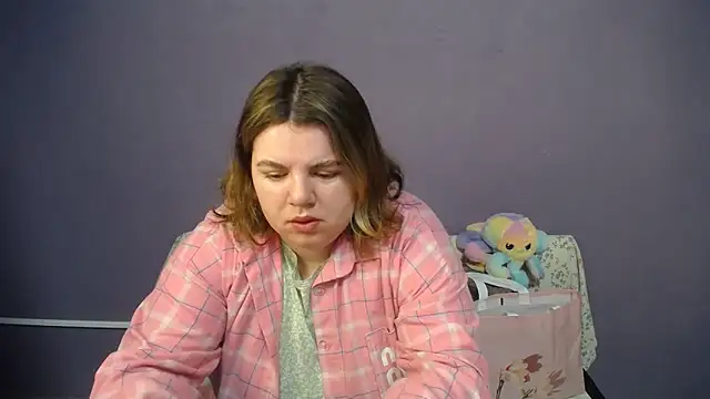 so shy online show from April 28, 6:29 am