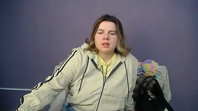 so shy online show from May 10, 6:29 am