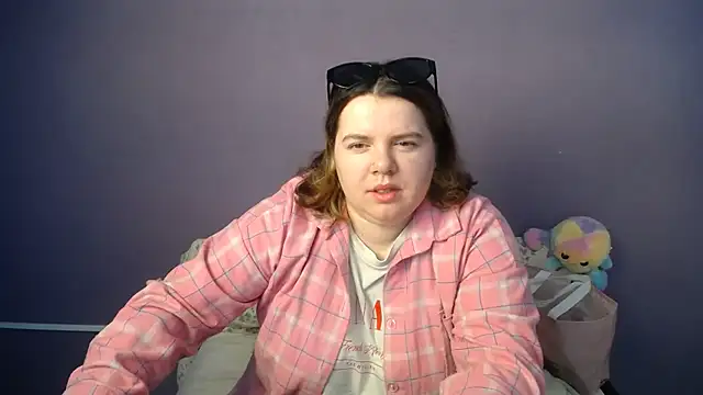 so shy online show from May 17, 6:11 am