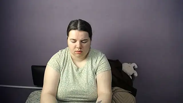 so shy online show from June 12, 6:45 am