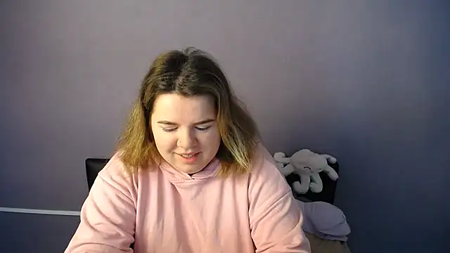 so shy online show from June 13, 6:33 am