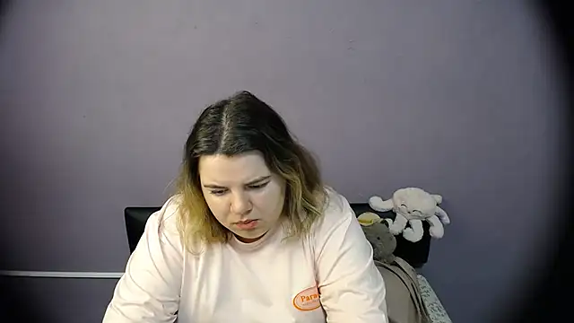 so shy online show from June 20, 6:27 am