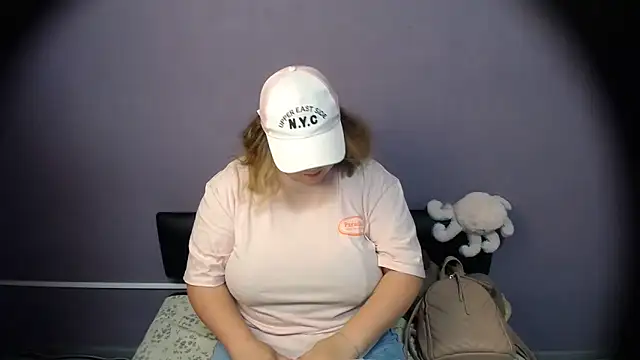 so shy online show from June 30, 6:36 am