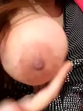 carmelasexy online show from November 23, 3:45 pm