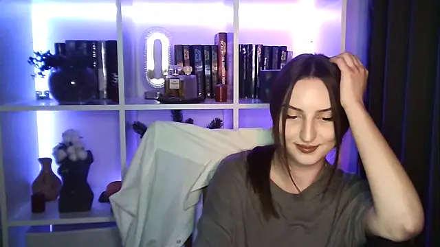 Snapshot of X_Alisa chatting on April 25, 6:49 pm X Alisa online show from April 25, 6:49 pm