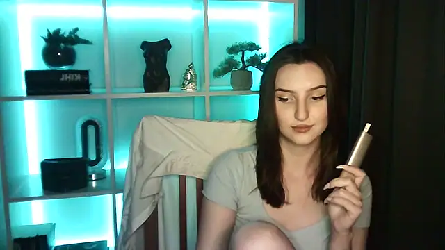 Snapshot of X_Alisa chatting on May 7, 6:35 pm X Alisa online show from May 7, 6:35 pm