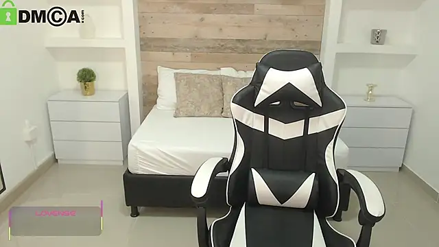 candy summer28 online show from September 24, 7:17 pm