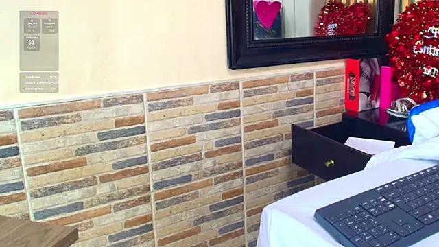 Snapshot of katlyn_martins chatting on February 16, 11:05 pm katlyn martins online show from February 16, 11:05 pm